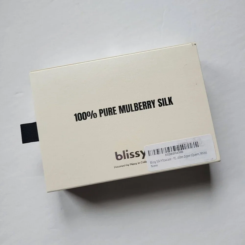 NWT Blissy 100% Silk Queen Pillowcase in White - Picture 3 of 10